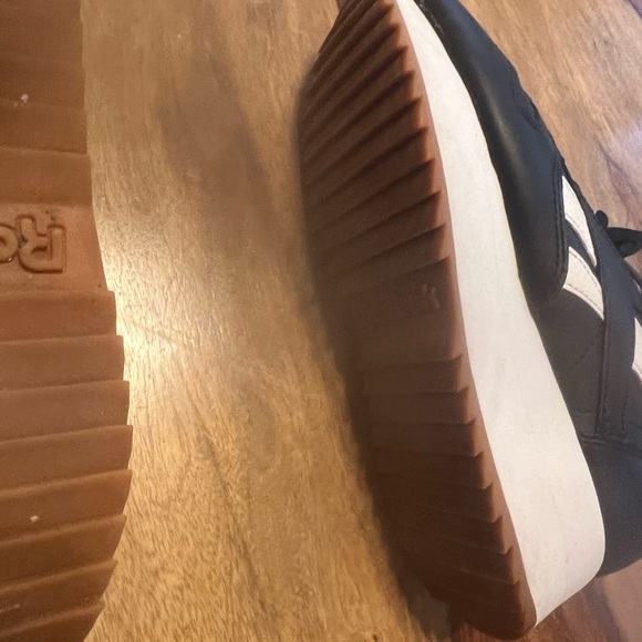 Rebook shoes size 6 used once - Picture 5 of 10